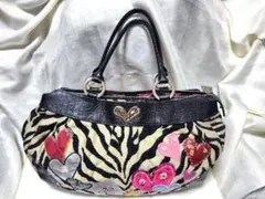 シンク・ビーゼブラ柄 ハート刺繍 ショルダーバッグ