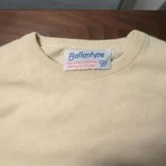 Ballantyne クルーネックニッㇳ、ホワイト系のサムネイル