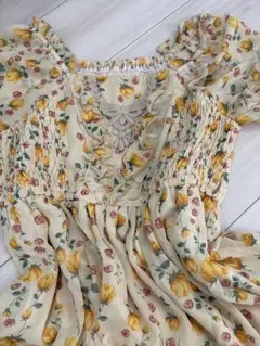 美品❣️axes femme 花柄シャーリングワンピース