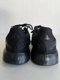 12/12本日限定価格！adidas ブラック ランニングシューズ