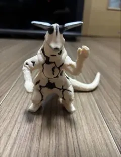 ウルトラマンシリーズ 怪獣 ソフビ フィギュア　エレキング