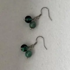 ターコイズカラーチェコビーズとブルーのクラックガラスビーズのピアス[333]