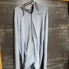 Nike DRI-FIT 赤 パーカー