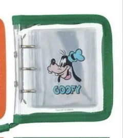 ディズニーストア　シークレットカードバインダー グーフィです。