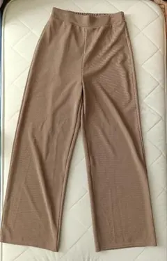 ベージュ リブ編み カジュアルパンツ Mサイズ