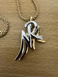 ニナリッチ ネックレス ロゴ シルバー ゴールド