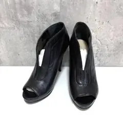 Item thumbnail for item ea8beea5-fd3d-48f1-8dfe-3cbd7a94360e