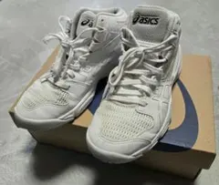 21.5センチ　ASICS バスケットボールシューズ