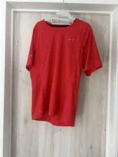 NIKE ドライフィット Tシャツ レッド ランニング　M