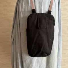 Ｔ３０９　布製スマホショルダー、サコッシュ　黒地に花柄背面、ハンドメイド