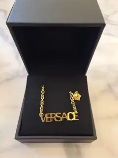 【新品未使用】VERSACE メデューサレザーチョーカーネックレス 新品未使用】VERSACE メデューサレザーチョーカーネックレス - メルカリ