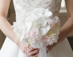 桜と胡蝶蘭のラウンドブーケ　アーティフィシャルフラワー　ブートニア付き　造花