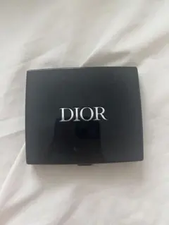 ディオール　アイシャドウ　サンククルールクチュール 743