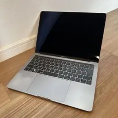 macbook pro 2019 13インチ