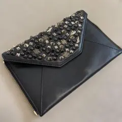 美品　ダイアンフォンファステンバーグ　クラッチバッグ　スタッズ　黒　ブラック