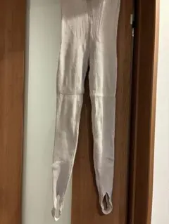 H&M トレンカ US XS