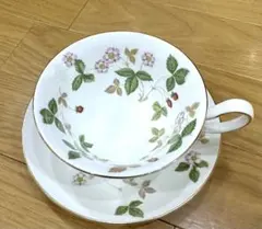 ウェッジウッド ワイルドストロベリー　ティーカップ＆ソーサー　未使用に近い