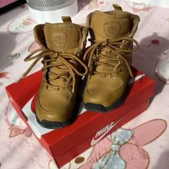 美品 NIKE キッズ スノーブーツ 19cm