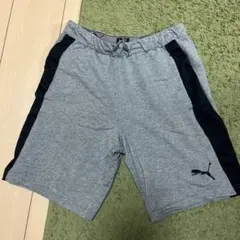 PUMA ハーフパンツ グレー ブラック Sのサムネイル