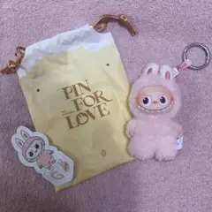 PIN FOR LOVE イニシャル ラブブ Giving