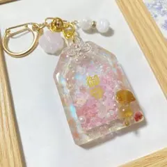 ハンドメイド レジン キーホルダー シャカシャカキーホルダー　お守り　猫　天然石