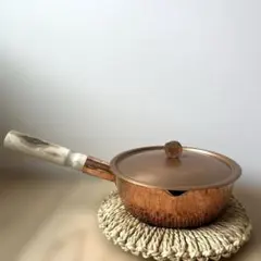 エフスタイル【受注製作】銅　片手鍋　六寸　蓋付き　燕三条　銅鍋 エフスタイル【受注製作】銅 片手鍋 六寸 蓋付き 燕三条 銅鍋 - メルカリ