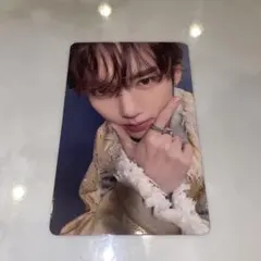 24 ユジン　ICONIK ラキドロ　ゼベワン　トレカ