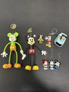 ミッキー　レトロ　キーホルダーなど