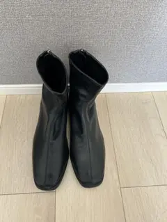 値下げ！黒いサイドファスナー付きブーツ Lサイズ