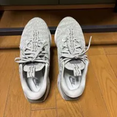 Nike スニーカー グレー