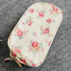 ★値下げ★【新品】Cath Kidstonポーチ 防水のサムネイル