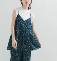 LE CERCLE par ropé 試着のみ新品小花柄キャミソールのサムネイル
