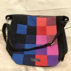 お値下げ美品✴︎Vera Bradley キルティング ショルダーバッグ、斜めがけのサムネイル