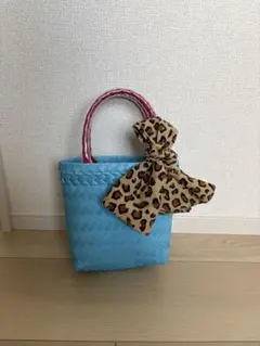 Item thumbnail for item 86622dc4-947a-4c43-8383-d71d10328af8