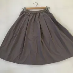 UNIQLOカーキ色スカートSサイズ