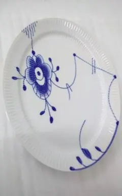 金継ぎ用 ロイヤルコペンハーゲン楕円形Blue Fluted Mega 28㎝皿