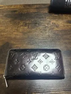LOUIS VUITTON ヴェルニ ジッピーウォレット 長財布のサムネイル