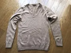 UNIQLO ユニクロ　カシミヤニット　Vネックセーター　キャメル色