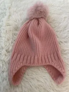 耳保護付き　子供の冬用ニット帽