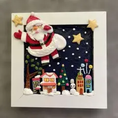 ▼▼ 紙粘土製/サンタクロースの立体装飾「リース」壁立て ㉕