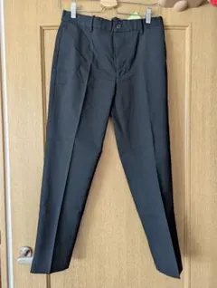 ユニクロ　EZYアンクルパンツ