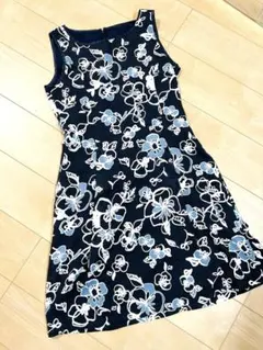 花柄ワンピースのサムネイル