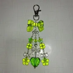 ビーズストラップ グリーン y2k コレクトブック