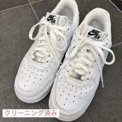 NIKE AIR FORCE 1 ホワイトスニーカー