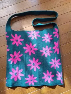 Item thumbnail for item 1545dec8-f46f-42c9-906f-9792ac8b5d37