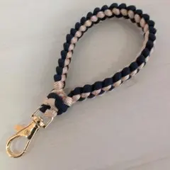 パラコード ハンドストラップ　スマホストラップ　キーホルダー　F18