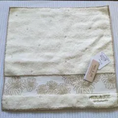 PAUL & JOE 花柄タオルハンカチ