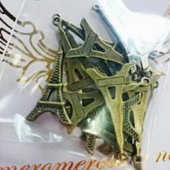 ハンドメイド手作りetc用♡素材♡ヴィンテージ♡アンティーク♡エッフェル塔パーツ