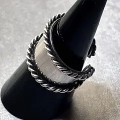 Soierie ソワリー　ツイストリング　Twist Short ringのサムネイル