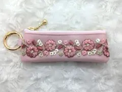 Item thumbnail for item 19092a97-545f-4f38-8ebc-6b32a7333a32